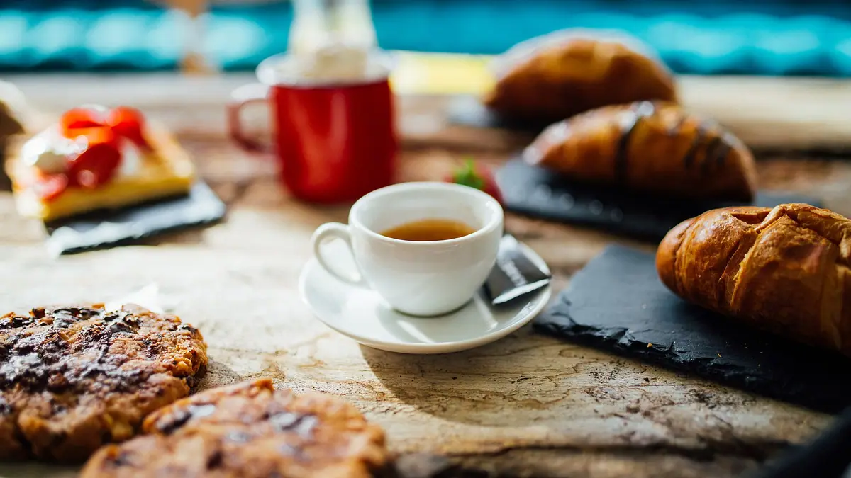 Melo coffee and bakery – bakery & café in Collier Row, London